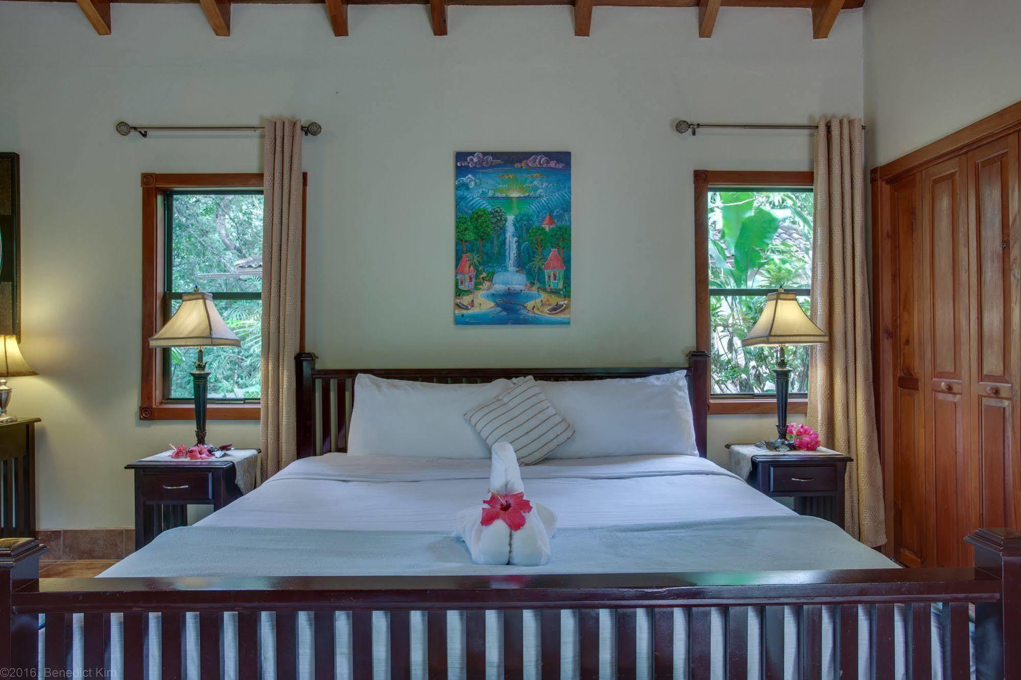 Mystic River Resort San Ignacio Ngoại thất bức ảnh