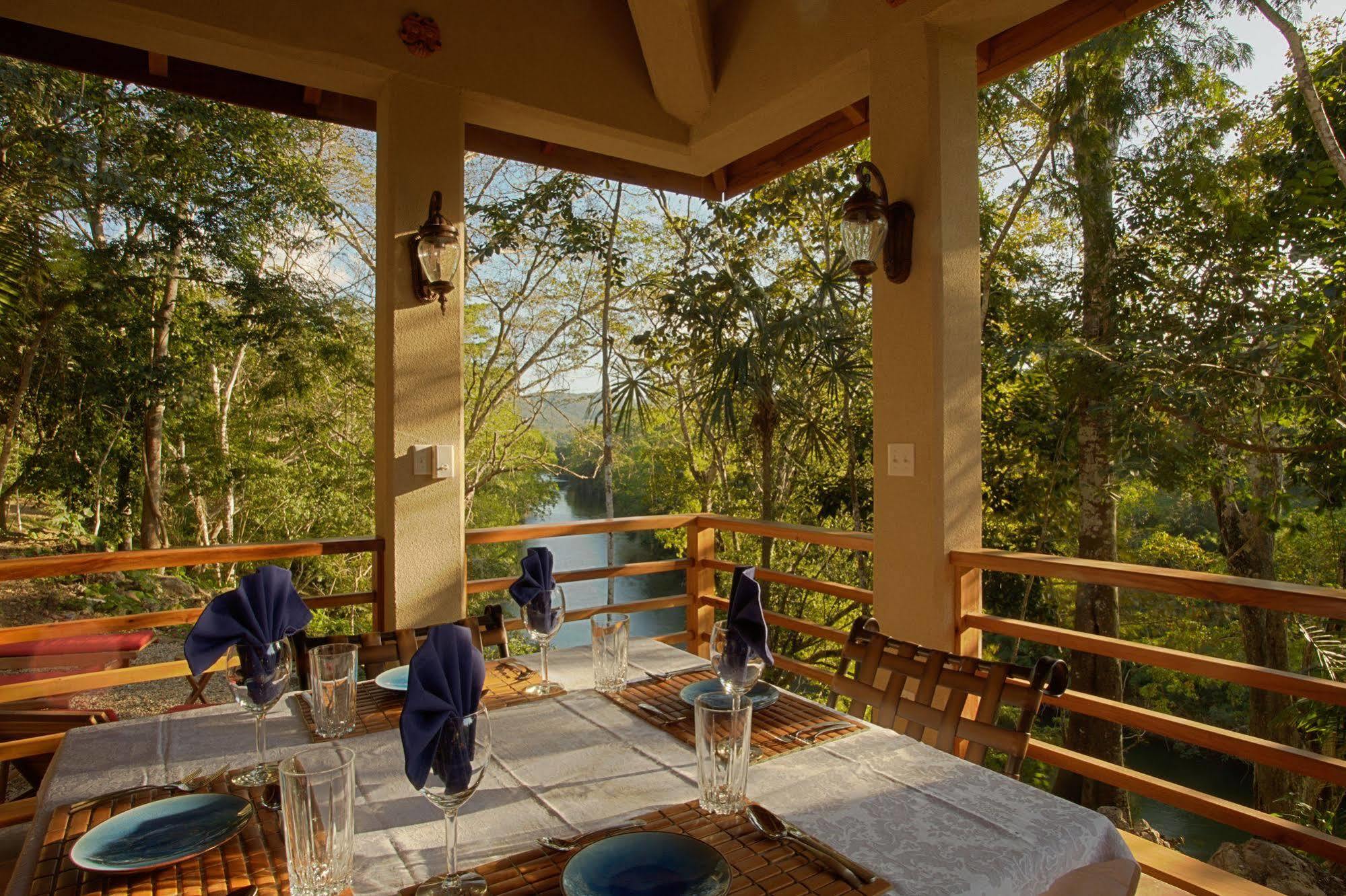 Mystic River Resort San Ignacio Ngoại thất bức ảnh